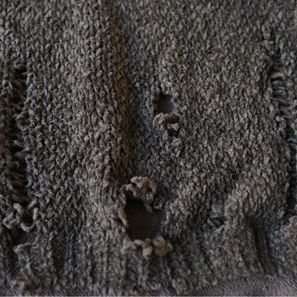 Undercover Sweater - Picture 3 of 8